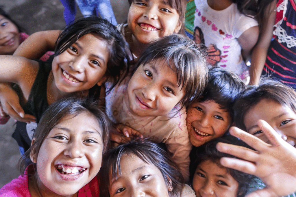 niñas felizes en Chaco Argentina