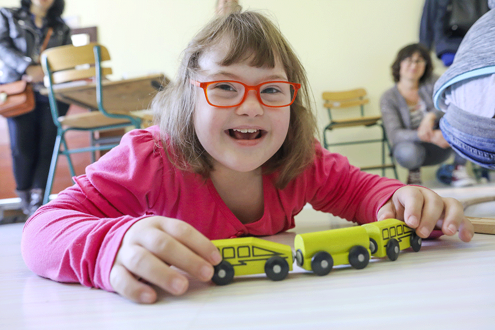 Romania, niña discapacitada